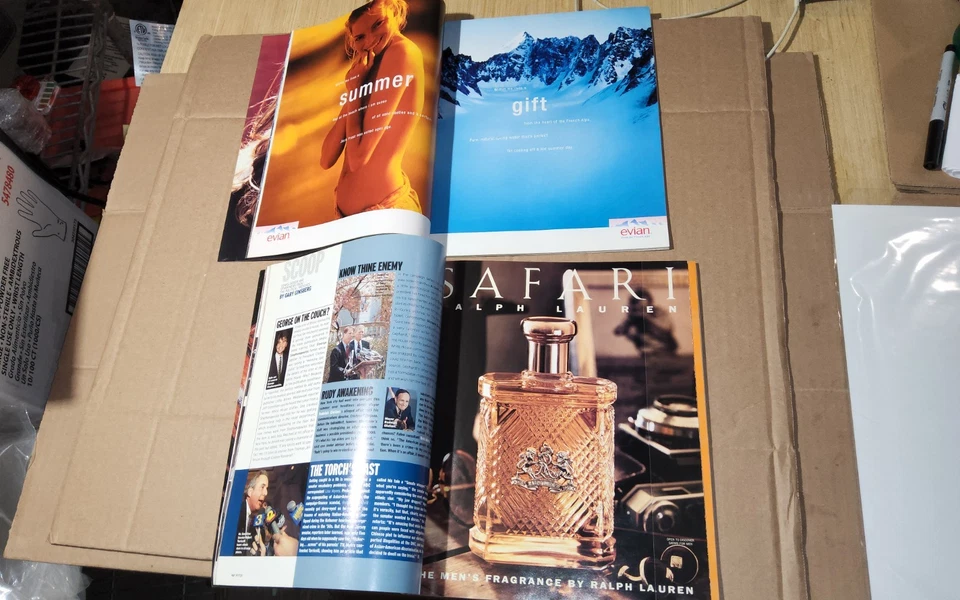 George Magazines Foto 3 de 4