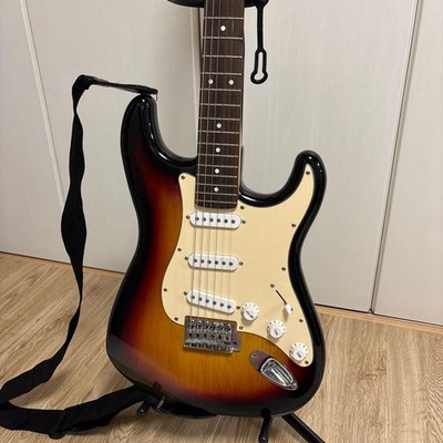 Mavis Strat Type Sunburst Electric Guitar