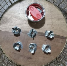 Christmas Linzer Cookie Cutters - 6 Interchan...