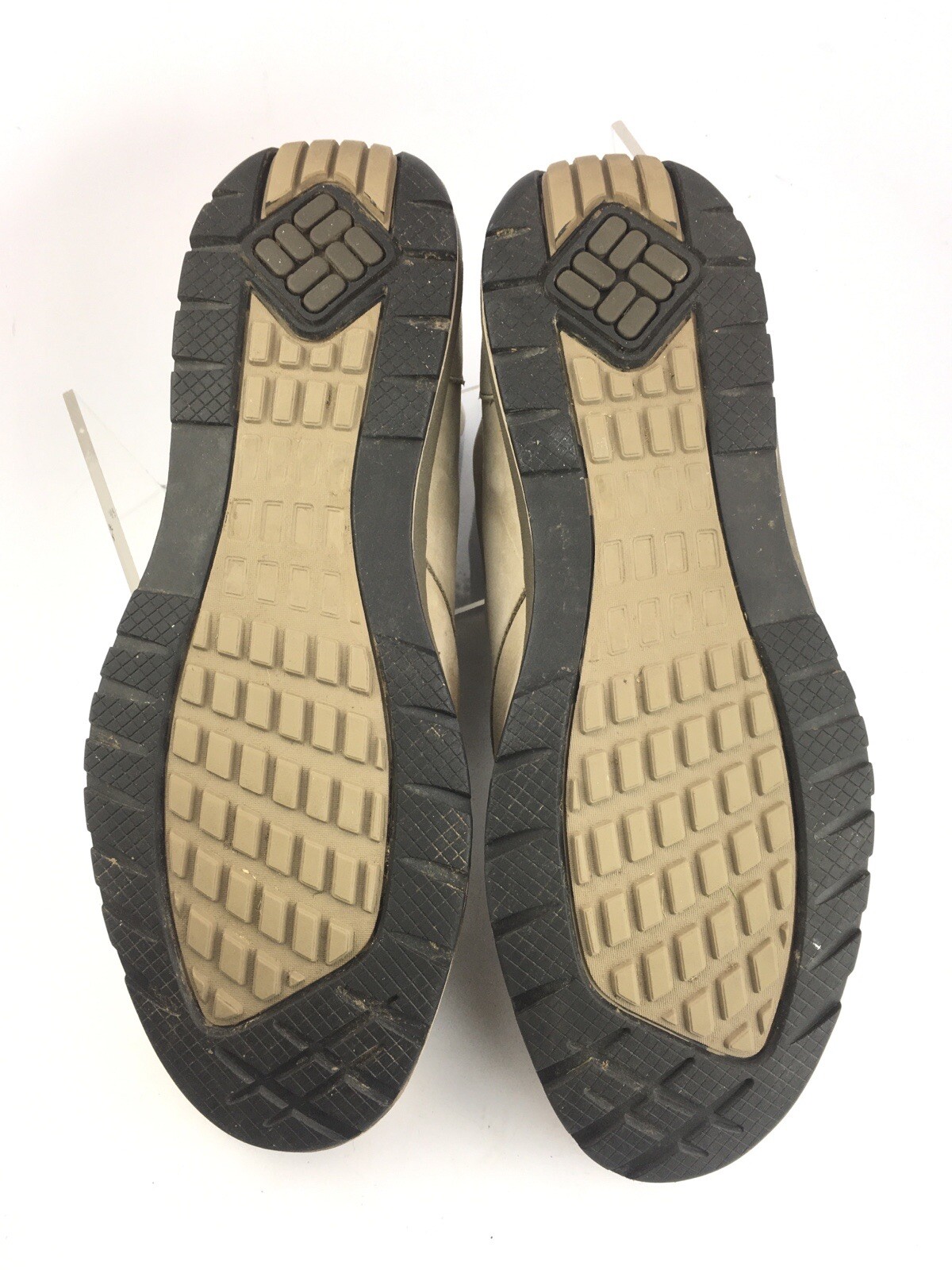 columbia three passes chukka leather