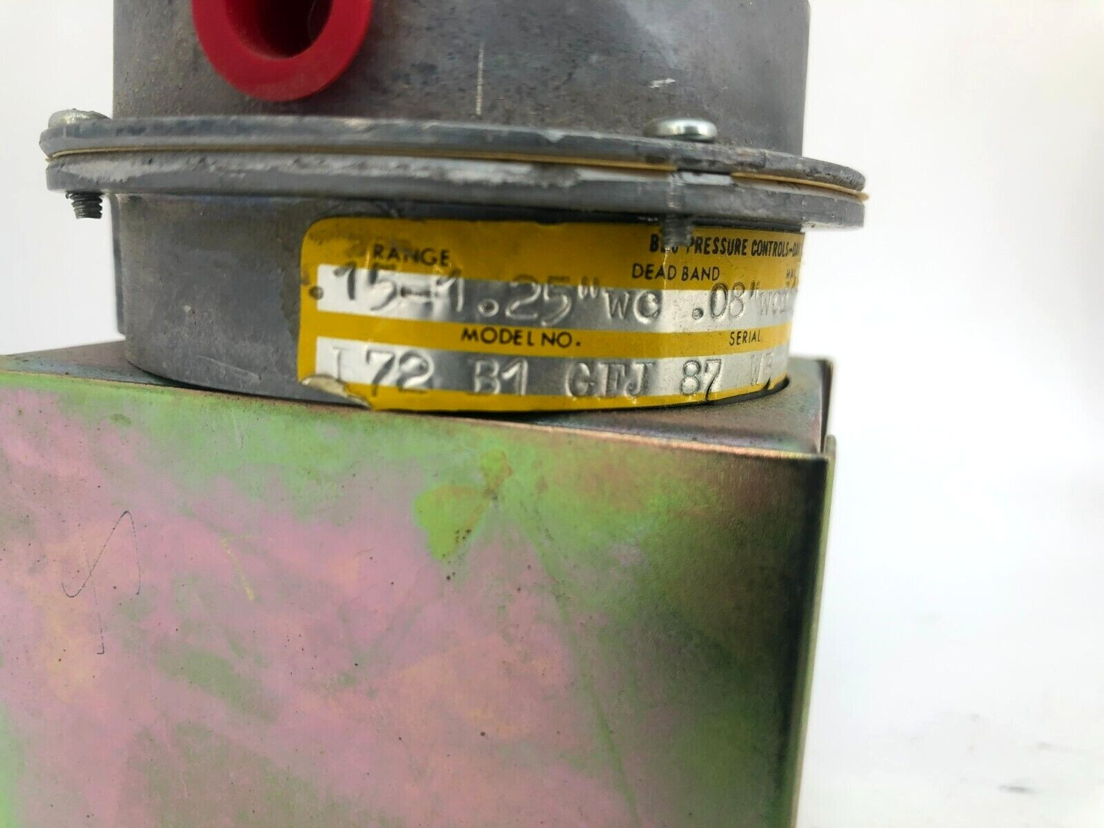 Bec Pressure Controls R72B1GFJ87 Pressure Switch New Surplus No Box