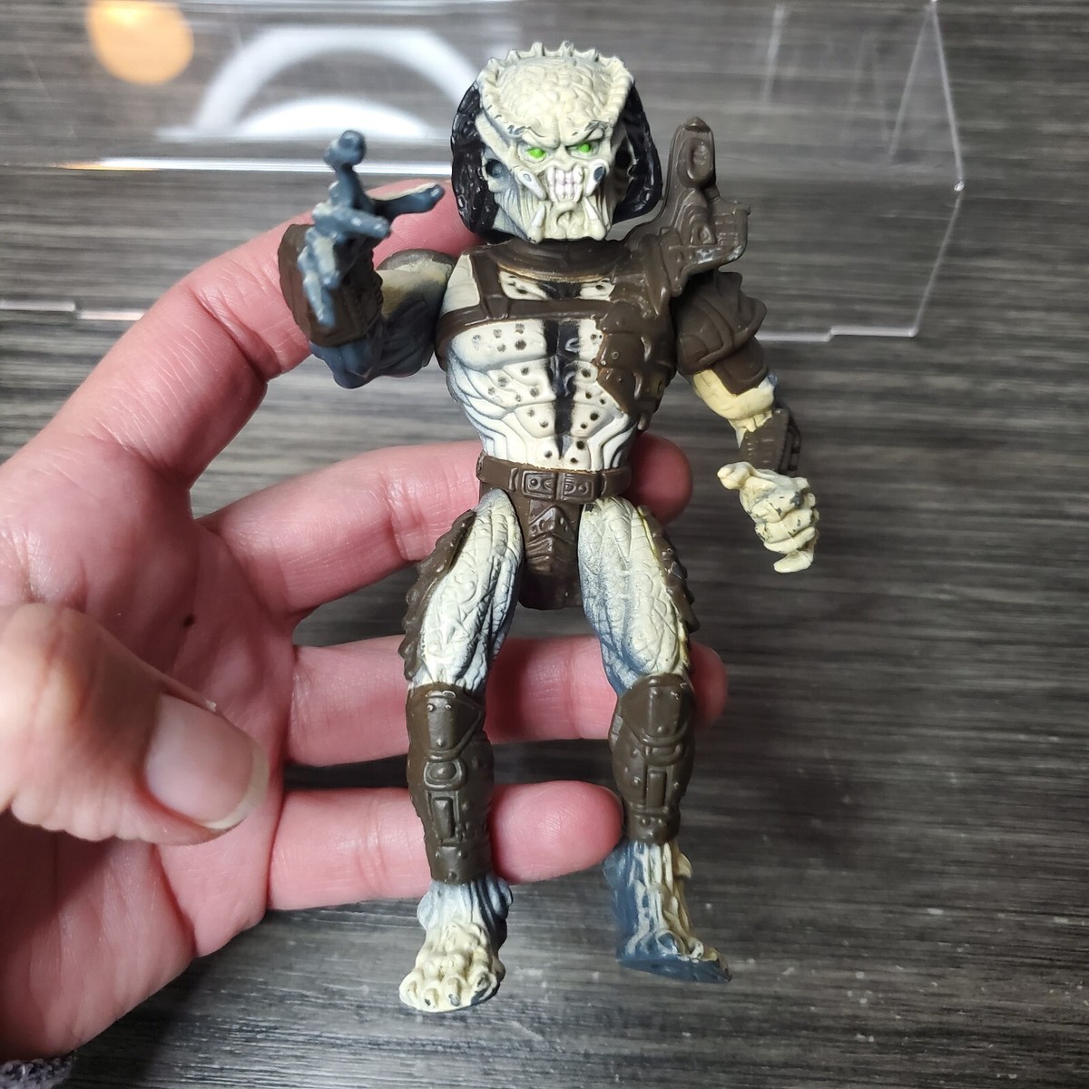 「プレデター」Kenner社製アクションフィギュア２種（1993） プレデター」Kenner社製アクションフィギュア2種（1993