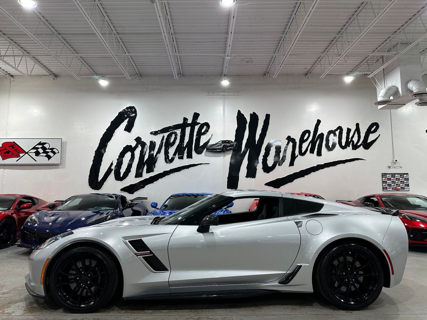2017 [GAN] Blade Silver Metallic Chevrolet Corvette   | C7 Corvette Photo 2