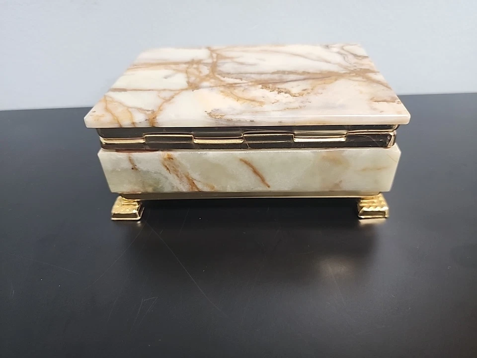 Vintage Onyx Jewelry/Trinket Box W/Claw Feet 4 1/2" X 2 3/4" - Image 4 of 4