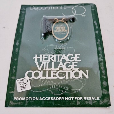 DEPARTMENT 56 HERITAGE VILLAGE COLLECTION PROMOTIONAL ACCESSORY SIGN~ NEW,SEALED