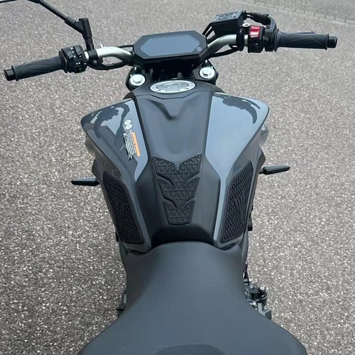 For YAMAHA MT07 MT-07 2021-2024 Black Rubber Side Fuel Tank Pad Sticker - Picture 6 of 9