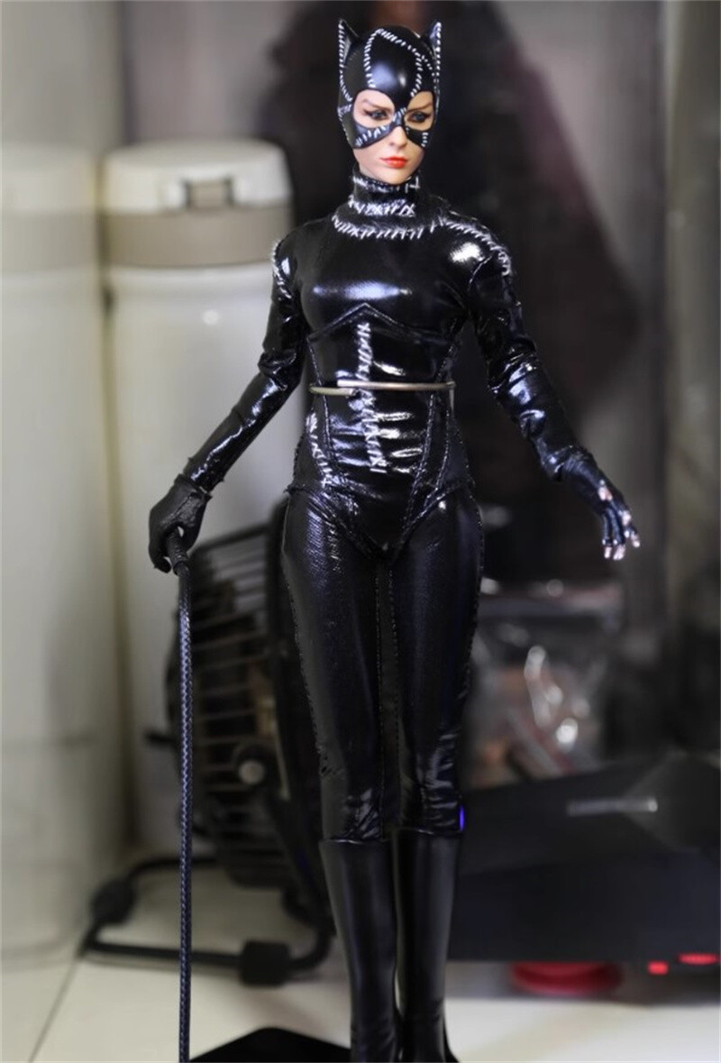 Kumik Catwoman 92 Ver. Batman Returns 1/6 Action Figure Doll Model