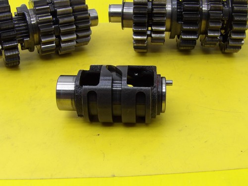 Suzuki RMZ450 2016 transmisión Tranny ejes de transmisión engranajes horquillas - Imagen 4 de 11