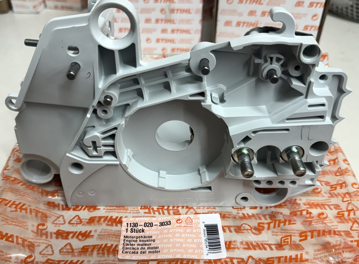 せんし STIHL OEM ENGINE HOUSING 1130 020 3033 FOR 017 018 MS170 MS180 MS