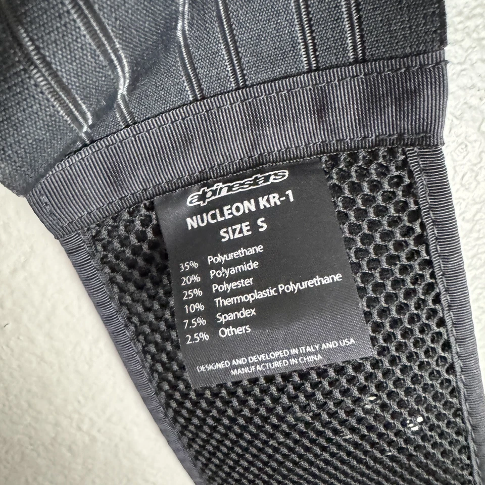 Protector trasero Alpinestars Nucleon KR-1 celda todoterreno motocicleta tamaño pequeño Foto 4 de 4