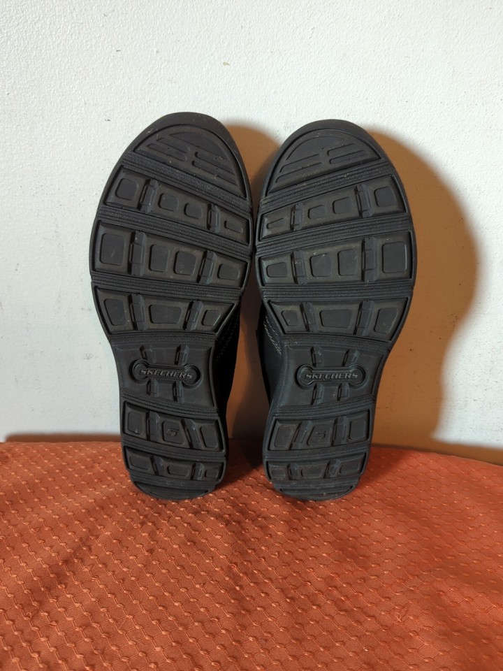 Men's SKECHERS RELAX FIT AIRCOOLED MEMORY FOAM BLACK SHOES SLIP ON SIZE 9 eBay