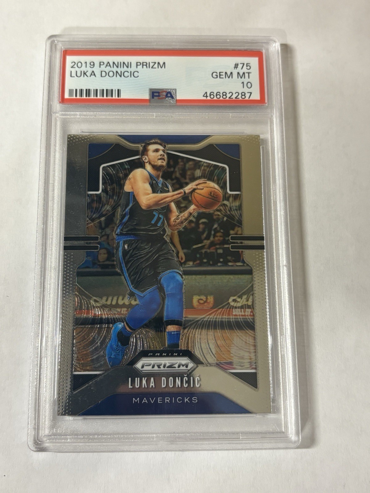 2019 NBA Panini Prizm - Luka Doncic #75 Dallas Mavericks PSA 10