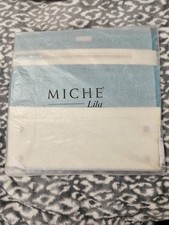 New In Package Miche Retired Lila Classic Purse Shell Teal  White Faux Leather