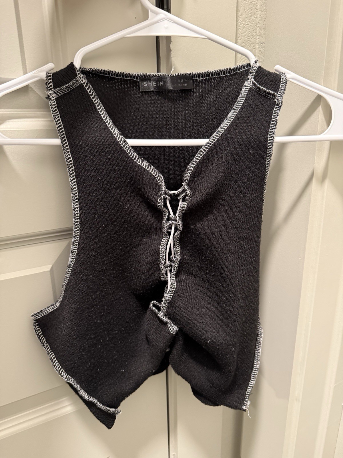 SHEIN Black Knit Cropped Lace-Up Sleeveless V-Neck Top XS