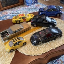 Voiture Miniature Volkswagen Beetle with various car models included in lot Of 6