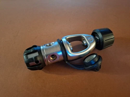 SCUBAPRO MK2 Yoke A Clamp INT 1st Stage Scuba Regulator Dive Diving