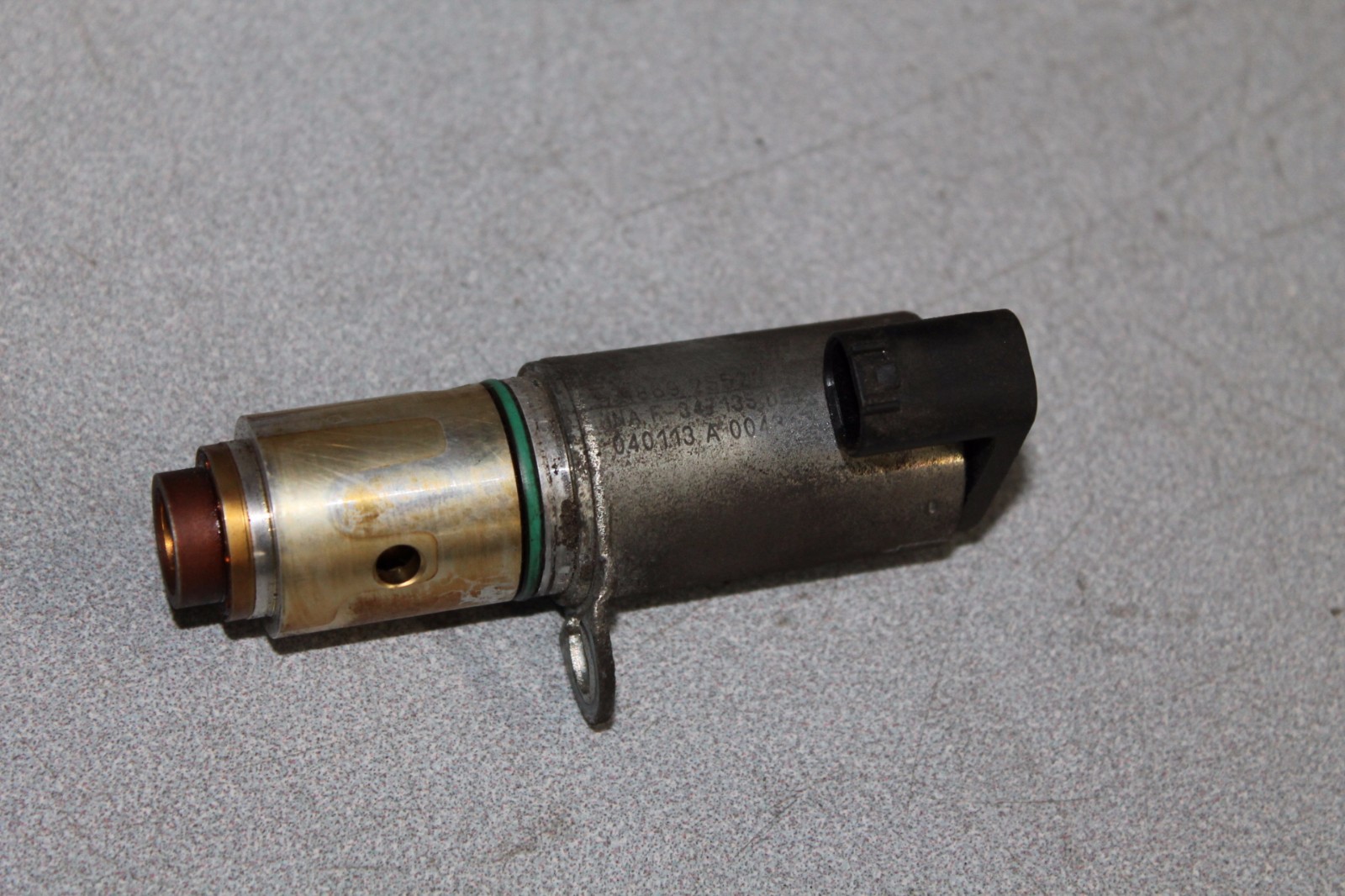 Volvo S40 Intake Cam Adjustment Actuator Solenoid Part 8692552. for