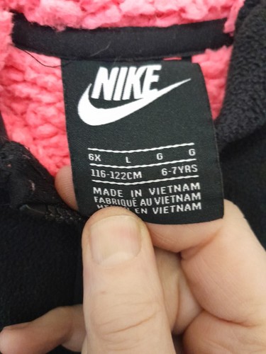Girls Size 6x Nike Black Jacket W/ Pink Sherpa Lining Good Preowned Condition - Picture 4 of 7