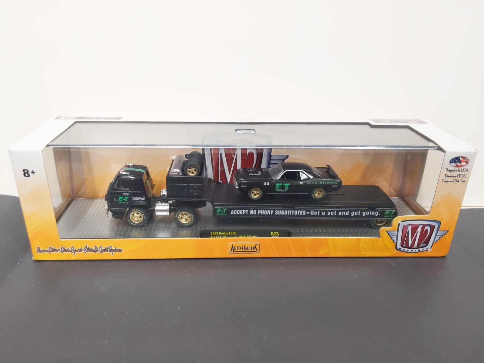 M2 Machines 1/64 Auto Haulers E-T Mags 1969 Dodge L600 & 1971 Plymouth HEMI Cuda