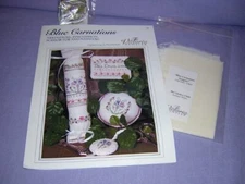 Victoria Sampler Blue Carnations Pattern Linen Accessory Pack