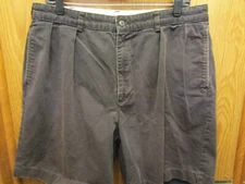 MENS PRO GOLF PLEATED 100% COTTON BLACK SHORTS SIZE 36X8