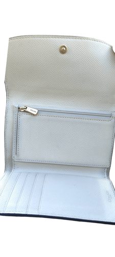 Coach White Pebbled Leather Tri Fold Wallet Snap Closure Card Organizer - Picture 4 of 6
