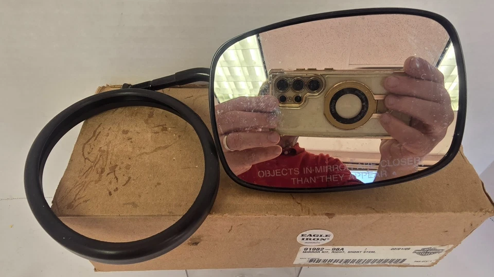 Kit de espejo retrovisor derecho Harley-Davidson Iron Eagle potencia corta 91982-98A *usado* Foto 4 de 4