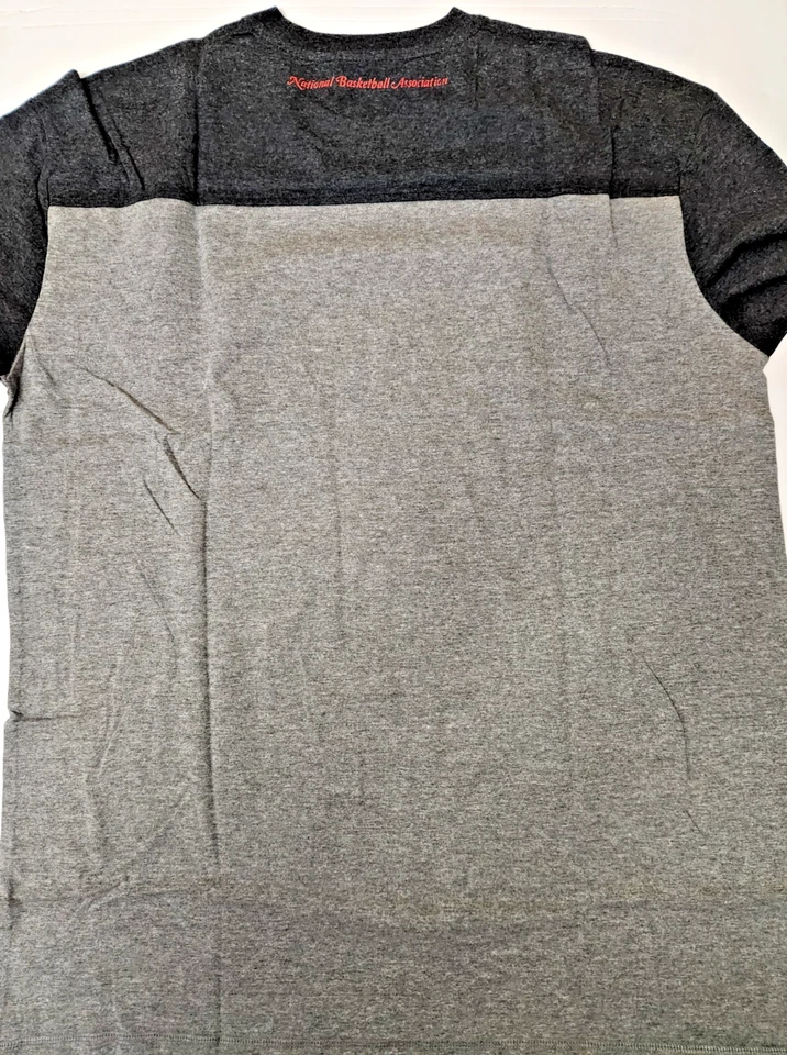 Chicago Bulls NBA G-III BigMan Shirt 2XL - Image 2 of 2