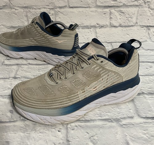 hoka one one bondi 6 size 9
