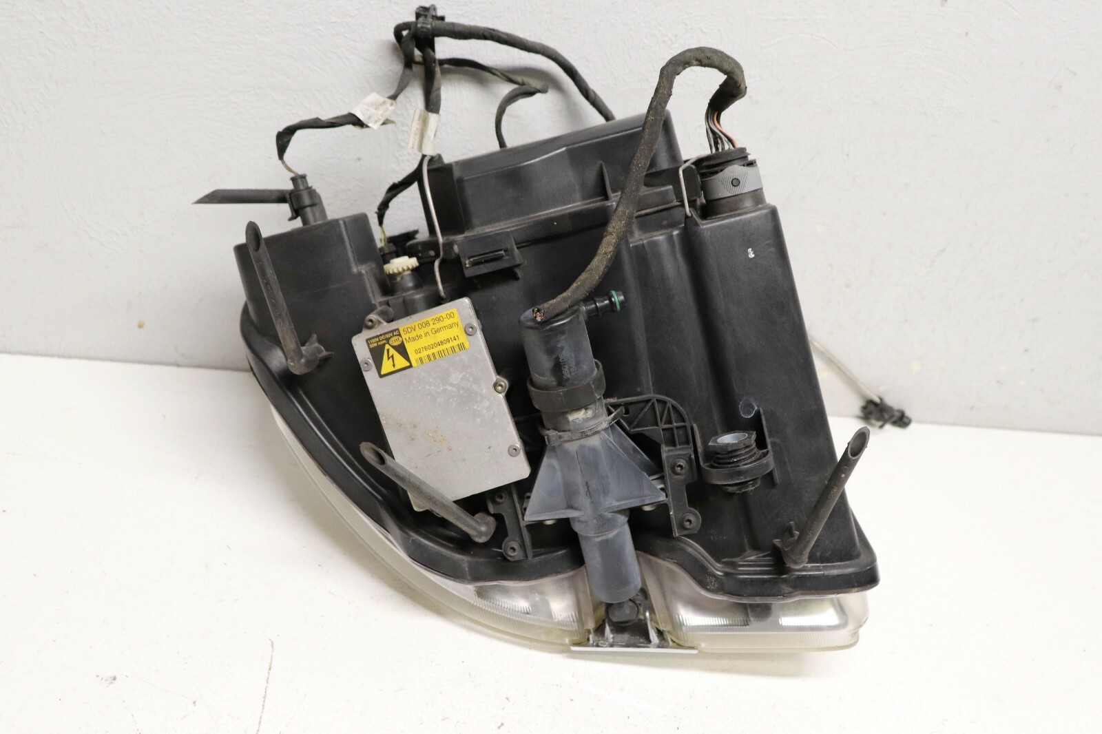 P10860 2005-2008 Maserati Quattroporte Headlight XENON COMPLETE Driver Side OEM 