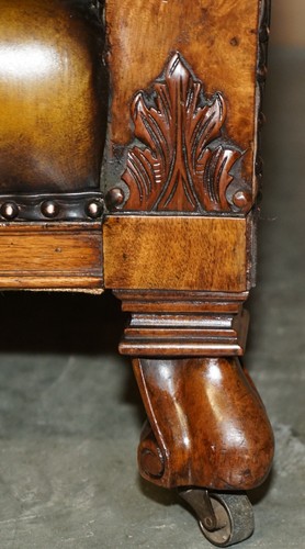 FINE & IMPORTANT PAIR OF ANTIQUE HAND CARVED BURR WALNUT BROWN LEATHER ARMCHAIRS - Picture 14 of 24