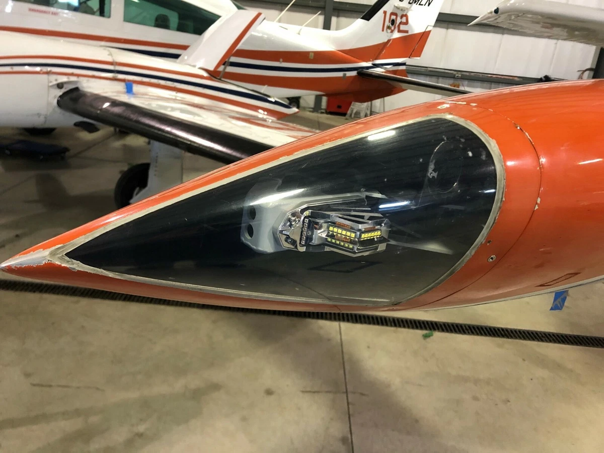 Anti collision 2024 lights cessna 172