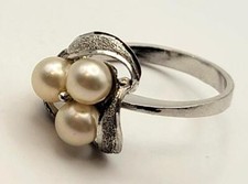 Vintage Stamped 925 Sterling Silver Faux Pearls Ring 6 Size 3.02g
