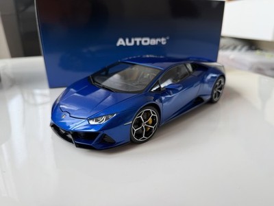 Lamborghini Huracan Evo Blu Nethuns 1:18 AutoArt 