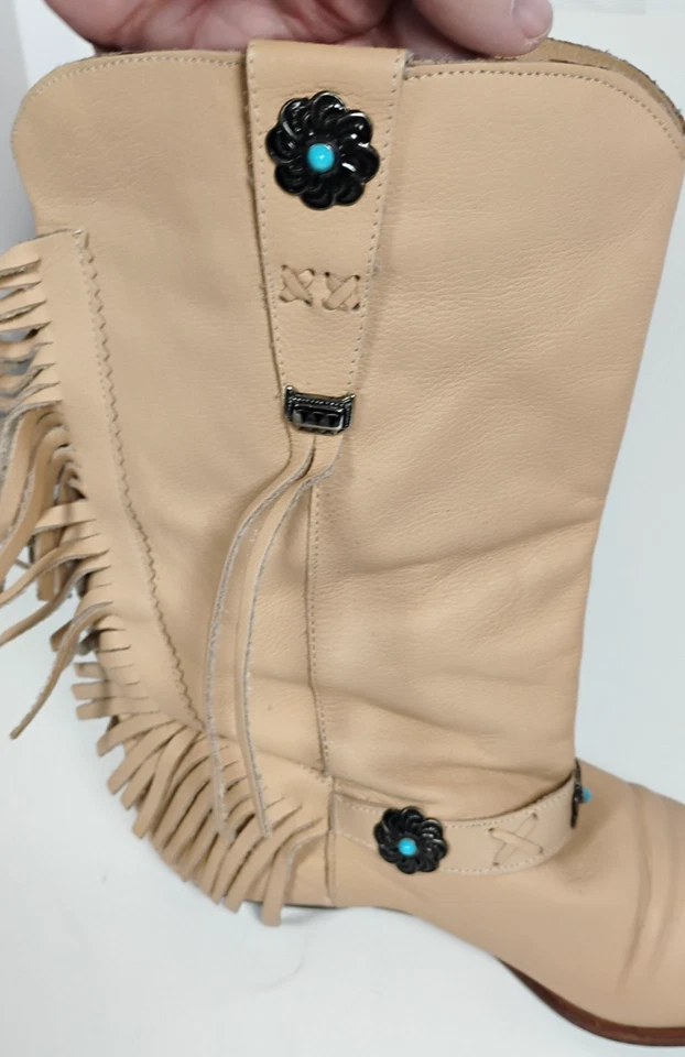 Botas de cuero vaquero occidentales con flecos en punta tostadas de 8,5 m para mujer tacón plano de 1/2" Foto 4 de 4