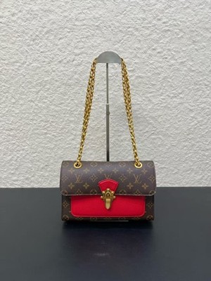 Louis Vuitton Victoire Chain Shoulder Bag 26x17 cm 99% New