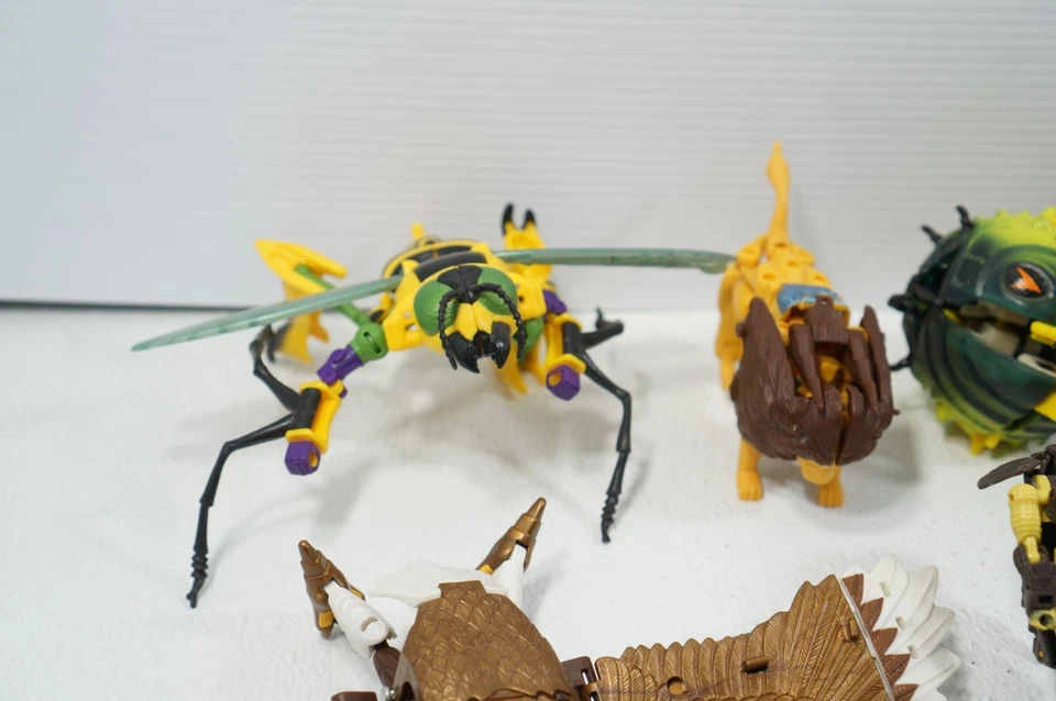 Vintage Transformers Beast Wars Lot of 20 Hasbro - Image 3 of 4