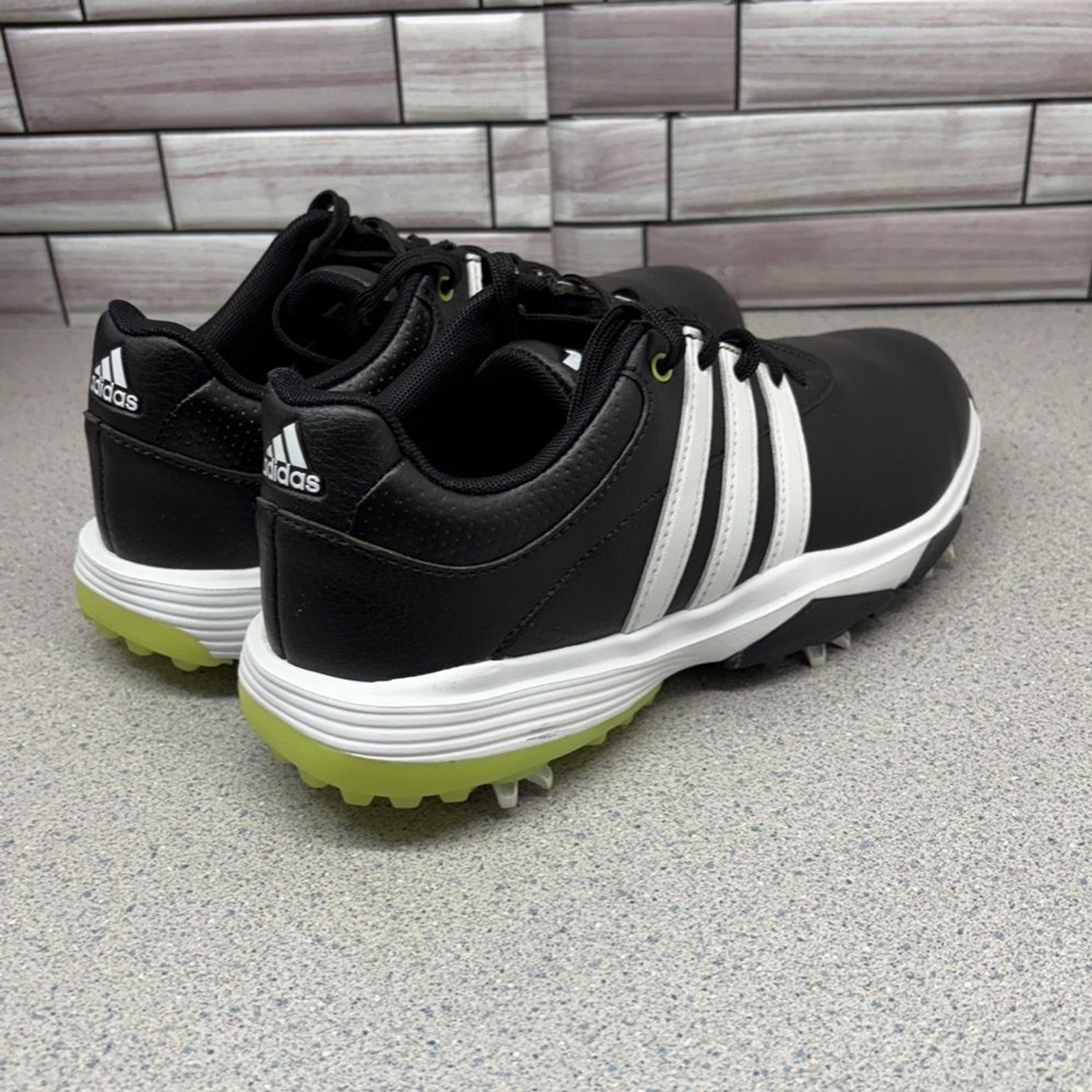 Adidas Bounce Golf Shoes with spikes men’s size 6 /7.5 women’s worn once/twice image 6