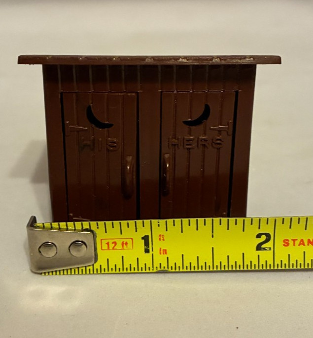 Vintage Bachmann Plasticville Outhouse His & Hers O-S Scale Train Set Scenery