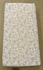 2 Ceramika Stodoła Dzieci Dziecko Fioletowy Kwiatowy Zwierzę Nadruk i Dottie Dopasowane prześcieradła do łóżeczka