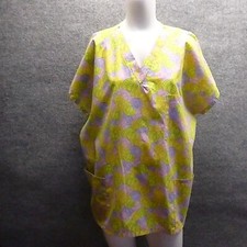 Nestle SweeTARTS Scrubs Womens Large Yellow Pink Purple Cotton 3 Pockets Pastel