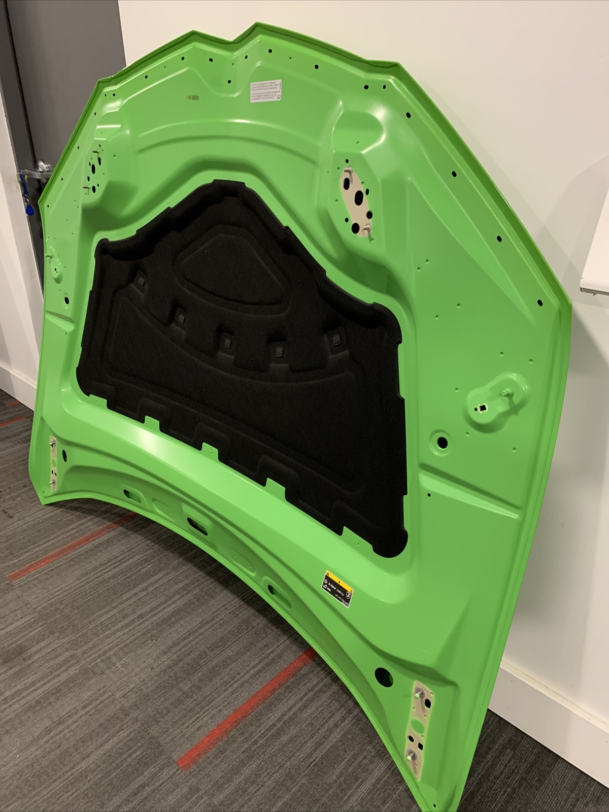 LAMBORGHINI URUS FRONT HOOD OEM 4ML010515A Neon Green