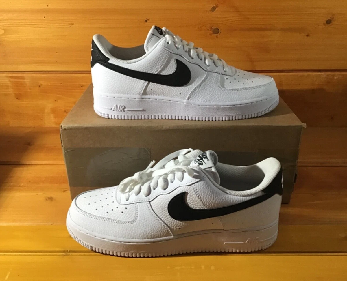 Nike Air Force 1 '07 10.5 / White