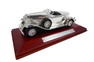Auburn Speedster Boattail 1:43 Atlas Silver Cars Collection diecast auto 107