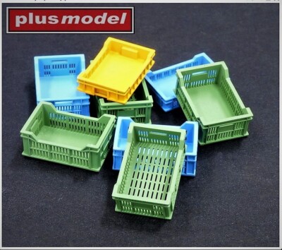 Modellbau Zubehör, 8 Plastik Stapelkisten perforiert, 1,6 x 1,1 cm (L/B), 1:35