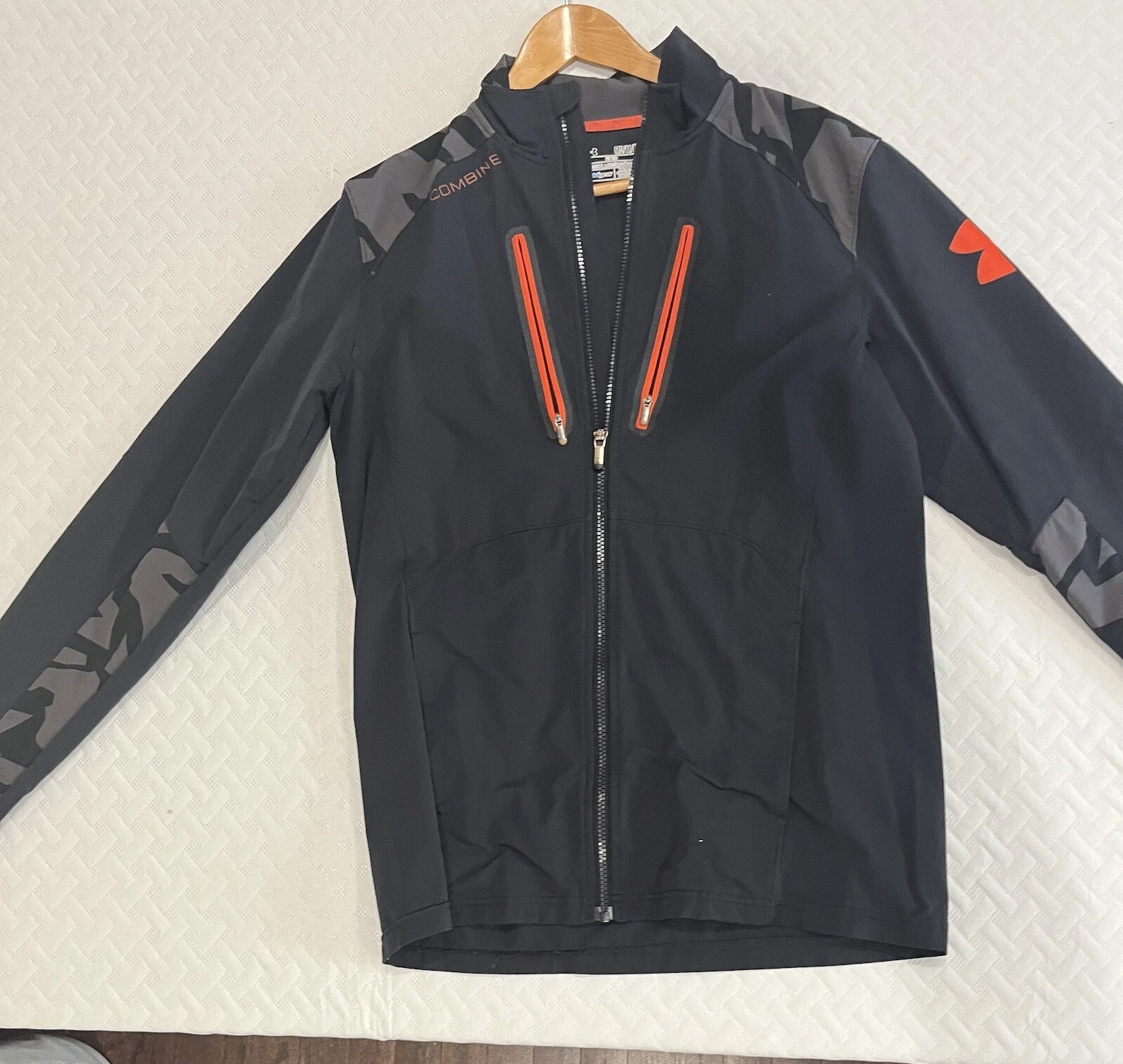 Under Armour Jacket Mens M Combine Training Coldgear Coupe Ajustee