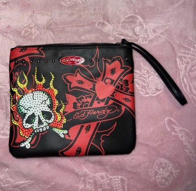 Ed Hardy Black/Red Skull Heart Makeup Bag Wristlet Strap Zipper Closure