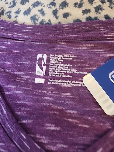 NWT NBA Los Angeles Lakers Short Sleeve V-NECK Purple Shirt SZ L - Picture 4 of 5