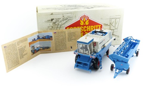 AUTOCULT-MODELS, Mähdrescher FORTSCHRITT E516 mit Schneidwerk – Limitiert auf... - Bild 17 von 18