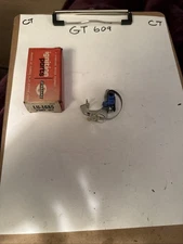 (1) Standard Ignition Parts LU-1685  Point Set Nos OEM Sold Individually